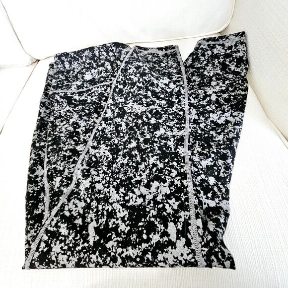 Hurley Size XL Black Grey Heather Womens Reversible Leggings with Camouflage - Picture 13 of 16